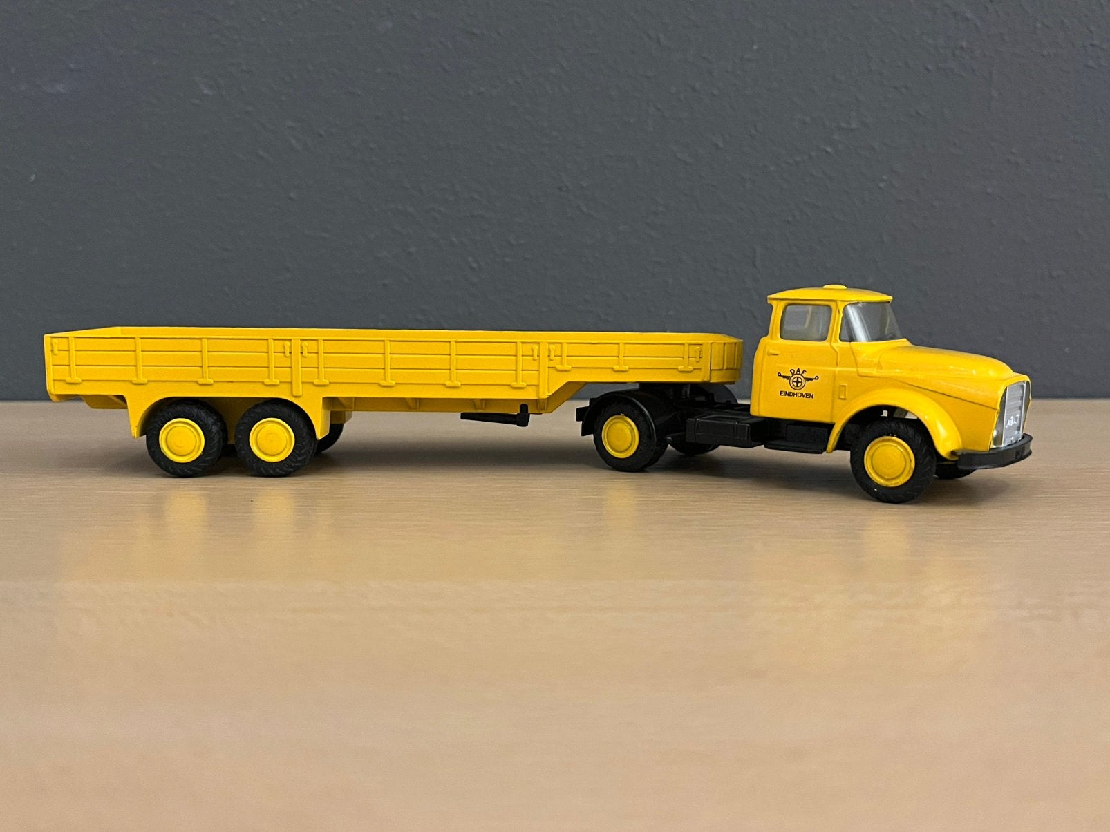 Lion Car DAF Torpedo  Daf/ Eindhoven, Ophalen of Verzenden, Zo goed als nieuw, Bus of Vrachtwagen, Lion Toys