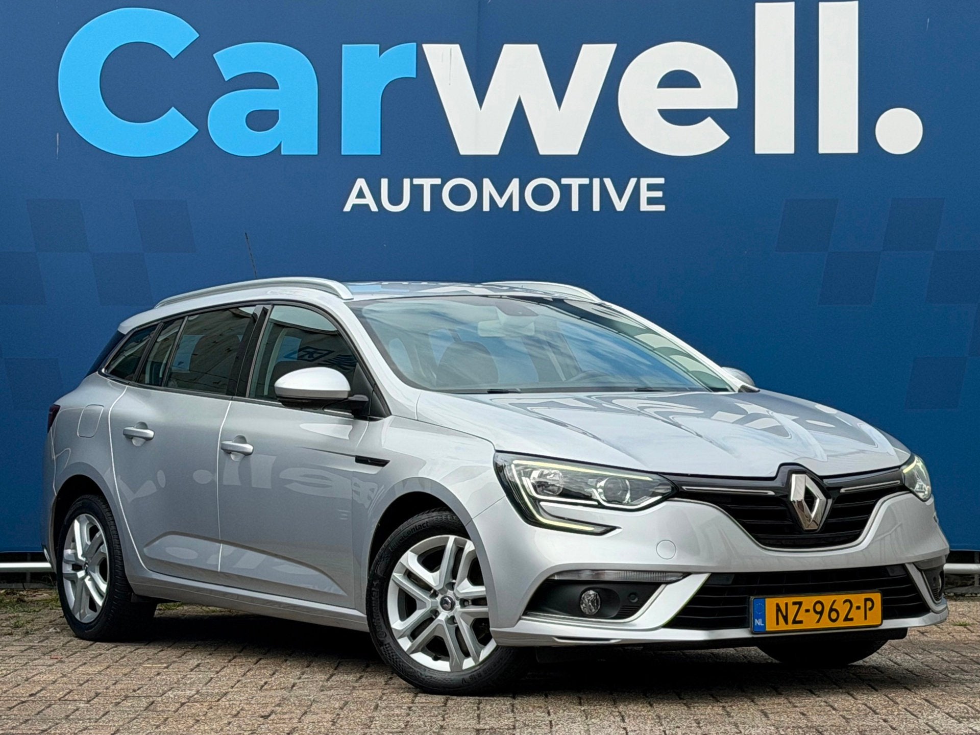 Renault Mégane Estate 1.2 TCe Zen|Trekhaak|AppleCarplay|Nav, Auto's, Gebruikt, 4 cilinders, Origineel Nederlands, Handgeschakeld