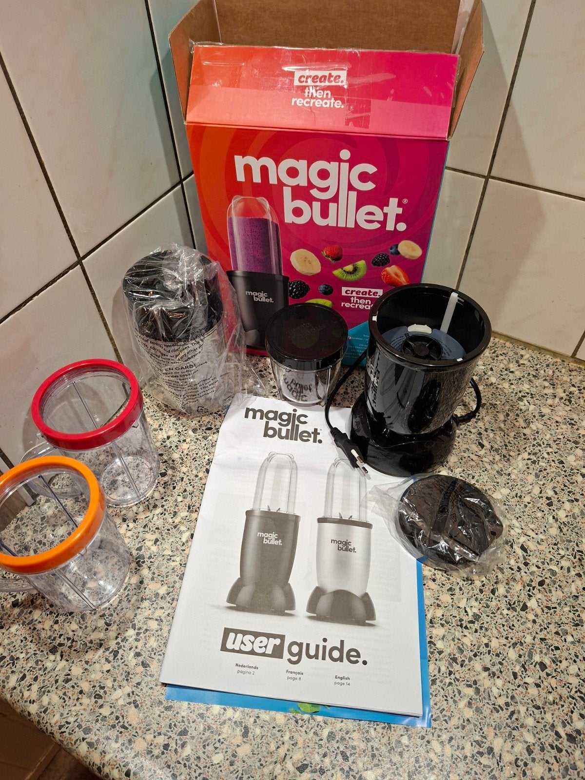 magic bullit blender met 2 extra bekers, Ophalen of Verzenden, Zo goed als nieuw
