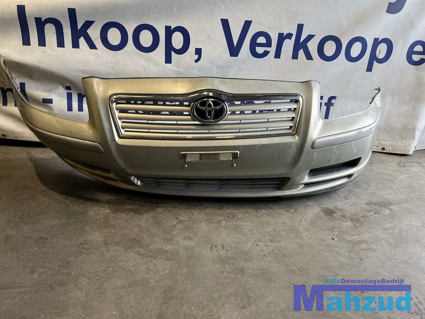 TOYOTA AVENSIS Grijs zilver voorbumper bumper voor 2003-2008, Info@toyota.co.jp, Gebruikt, Voor, Toyota Motor Corporation