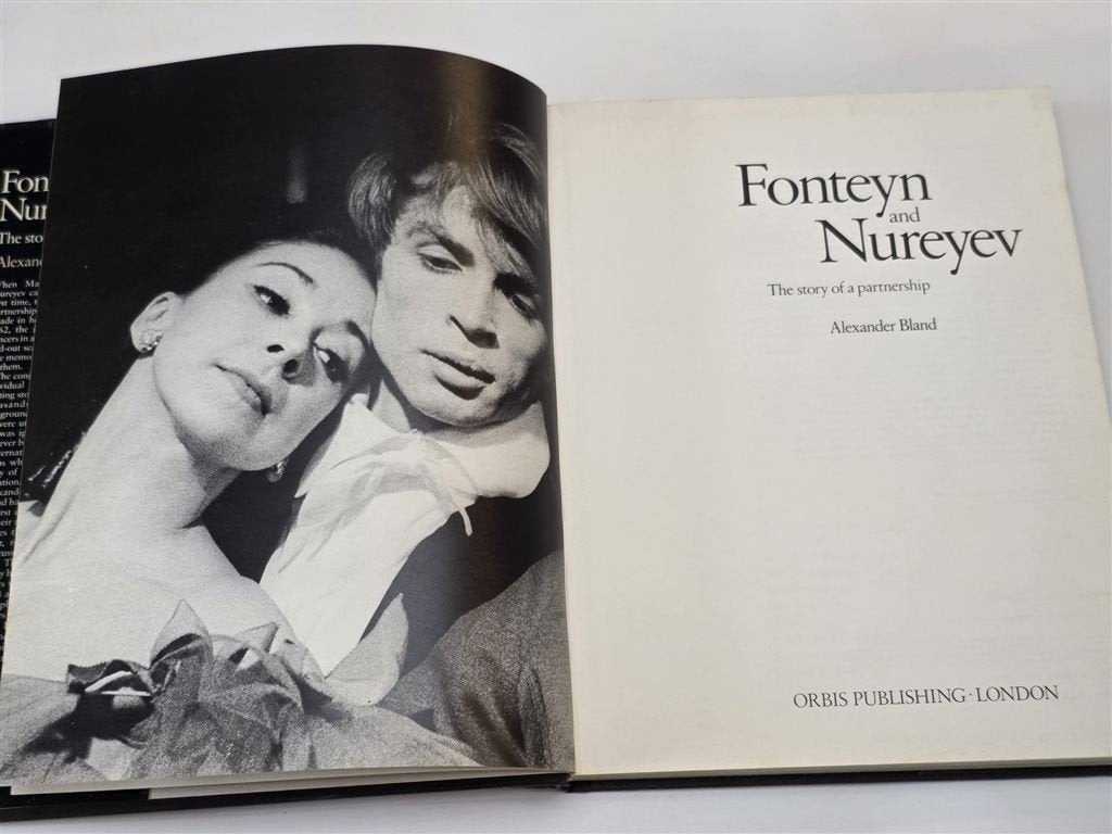 Fonteyn and Nureyev — Ballet Partnership, Fotoboek, Ophalen of Verzenden, Gelezen, Ballet of Musical