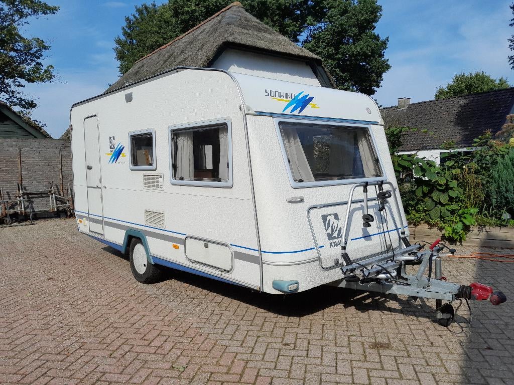 Caravan Knaus As good as gold - reisklaar - spotgoedkoop, Dwarsbed, Treinzit, 750 - 1000 kg, Particulier