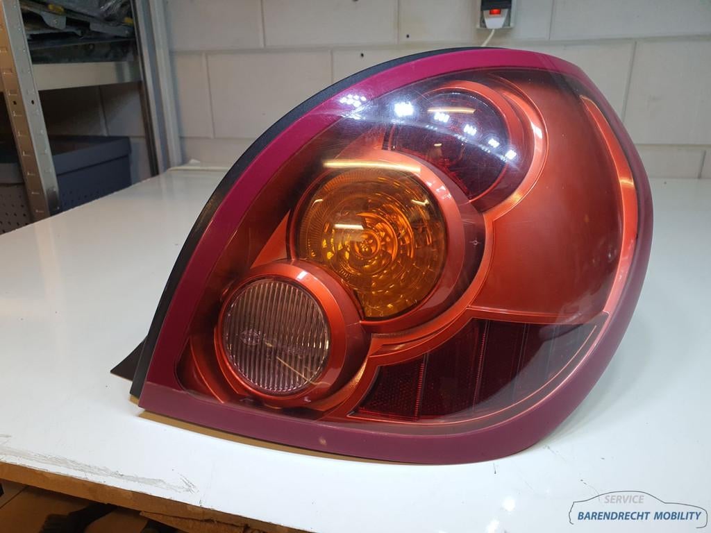Achterlicht Nissan Almera facelift hatchback rechts passagie, Auto-onderdelen, Takashima 1-chome 1-1
220-8686  Yokohama, Ophalen of Verzenden