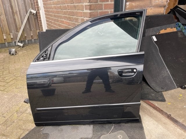 Portier Links Voor Audi A4 Avant (B7) (2005-11/2008-06), Gebruikt, Auto-Union-Straße  1, Ingolstadt 85057, , Duitsland, Info@audi.de