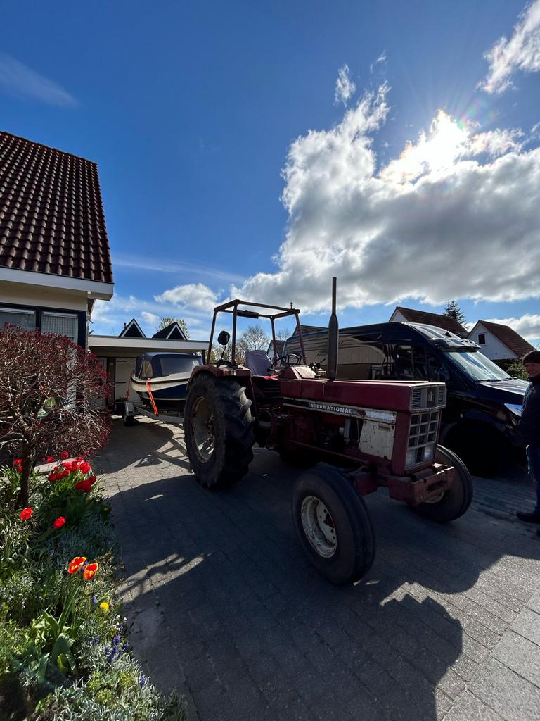 Gezocht: Onderdelen voor International 644 Tractor, Zakelijke goederen, Agrarisch | Onderdelen | Banden, Velgen en Assen, Ophalen of Verzenden