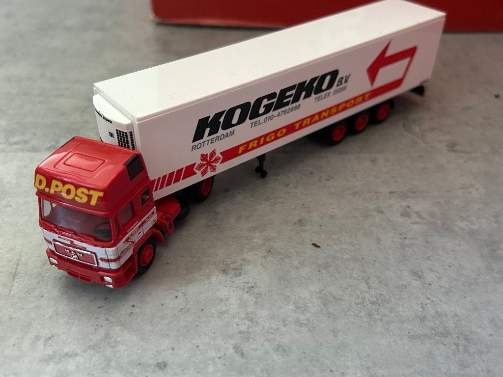 AWM 1:87 MAN D.Post Kogeko koeltransport, Ophalen of Verzenden, Zo goed als nieuw, Bus of Vrachtwagen