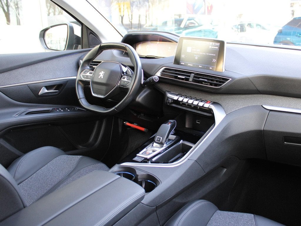 Peugeot 3008 1.2 PT Blue Lease Premium | Automaat | Camera /, 12 maanden, Gebruikt, 1199 cc, Leder en Stof