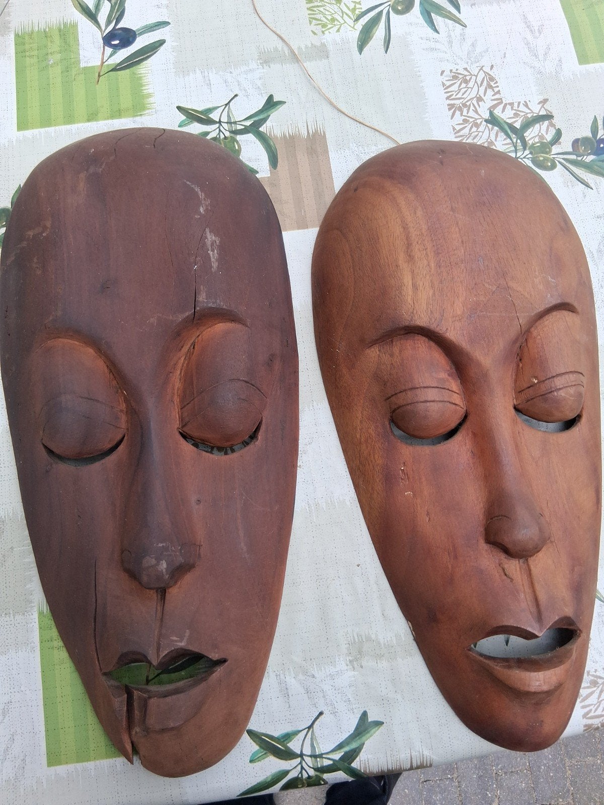 Maskers, Ophalen