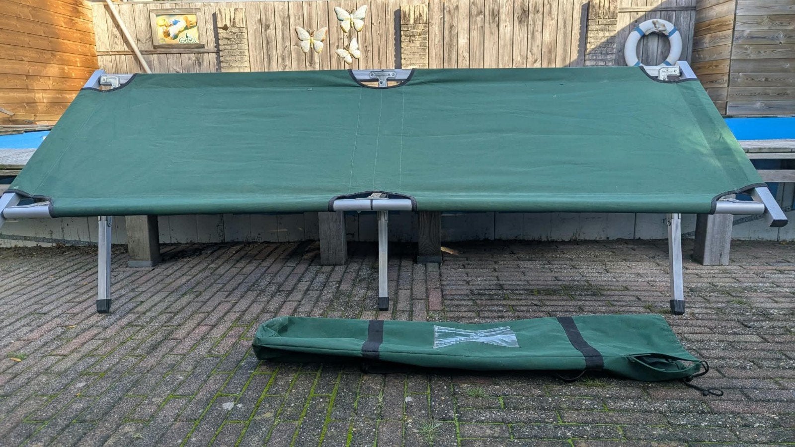 Opvouwbaar ligbed / veldbed - Ideaal voor camping, Caravans en Kamperen, Ophalen of Verzenden