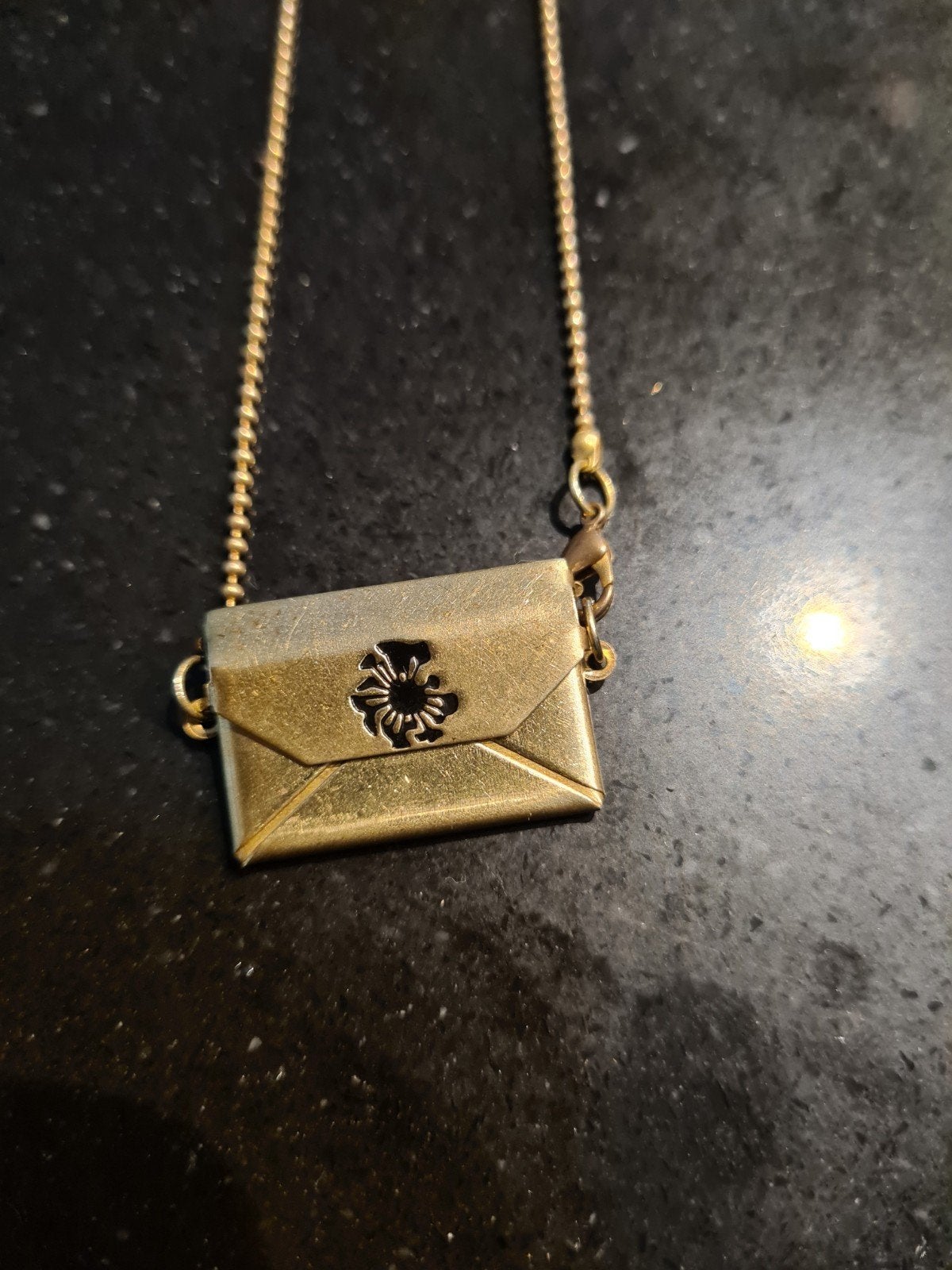 Maison Scotch Ketting met Envelop Hanger, Ophalen of Verzenden, Zo goed als nieuw, Goud, Overige materialen