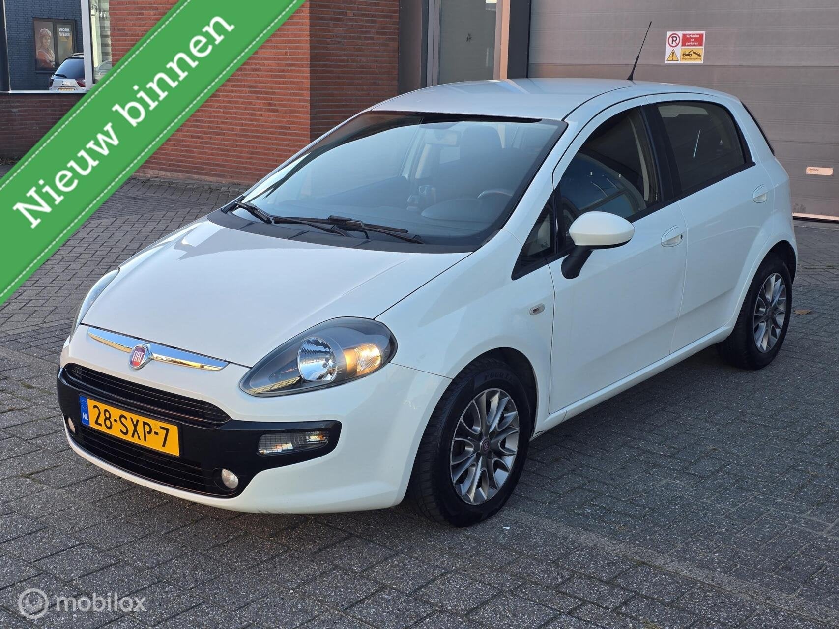 Fiat Punto Evo 1.3 M-Jet Mylife_Diesel_Apk_Airco, Auto's, Voorwielaandrijving, Euro 5, Stof, Gebruikt