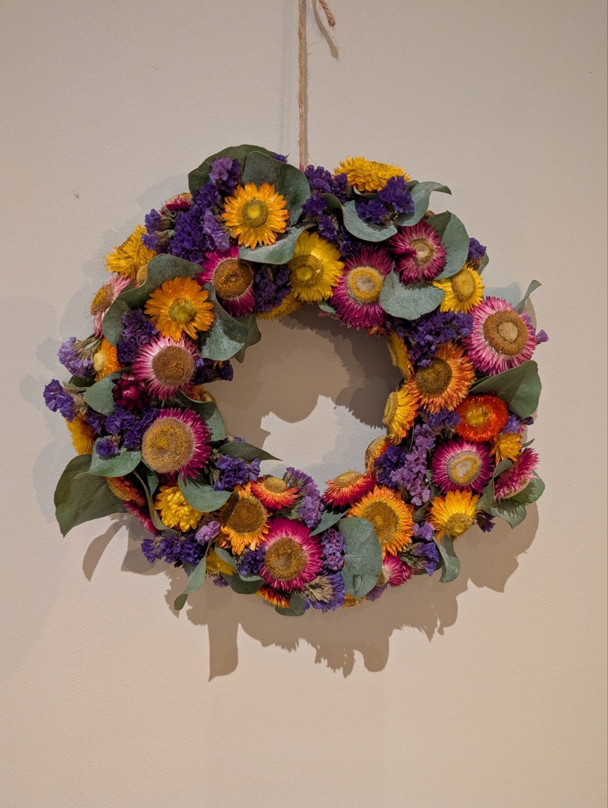 Kleurrijke bloemen krans, Huis en Inrichting, Ophalen of Verzenden, Zo goed als nieuw, Krans, Natuurlijk materiaal