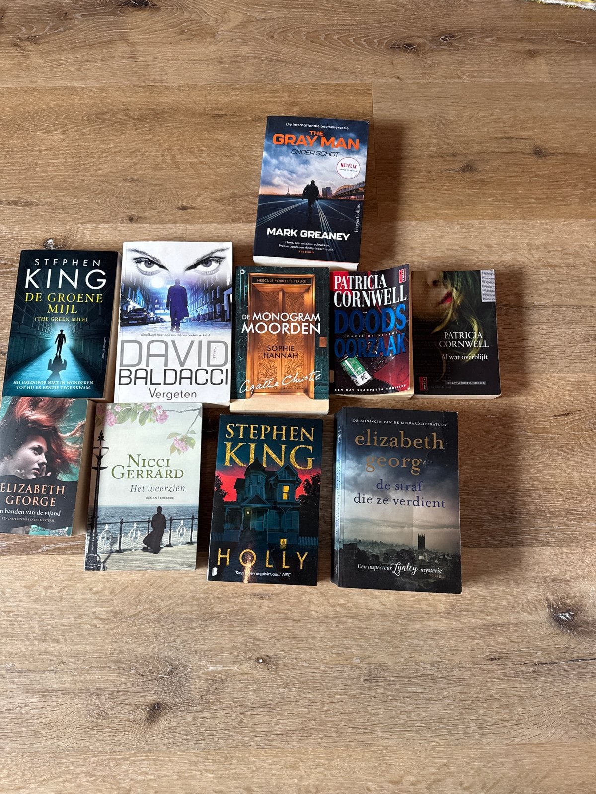 Diverse boeken: Stephen King, David Baldacci, Patricia Cornw, Boeken, Ophalen of Verzenden, Gelezen, Nederland