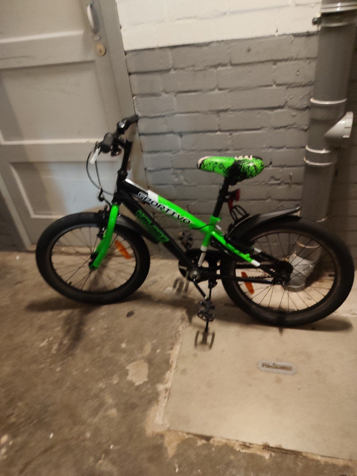 Sportivo Volare 20 inch kinderfiets met slot en bekerhouder