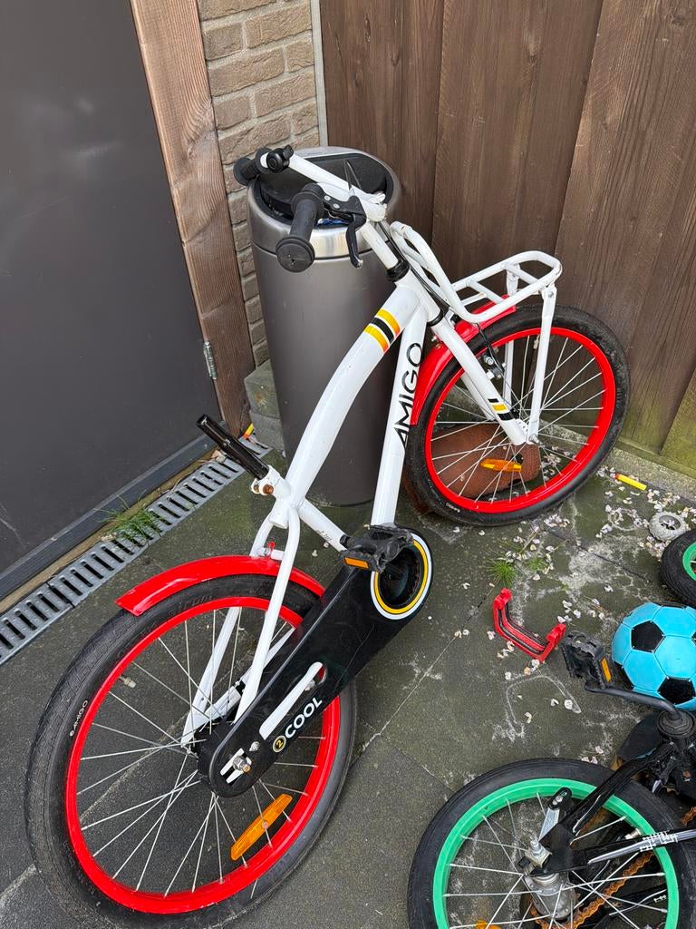 Amigo Kinderfiets Wit/Rood, Ophalen, Gebruikt, Minder dan 16 inch