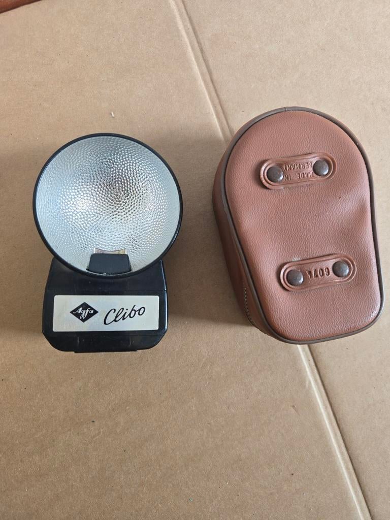 Vintage Agfa Clibo flitser met leren tasje, Info@agfa.com, Gebruikt, Otto-Bayer-Straße 1, 51373 Leverkusen, Duitsland, Ophalen of Verzenden