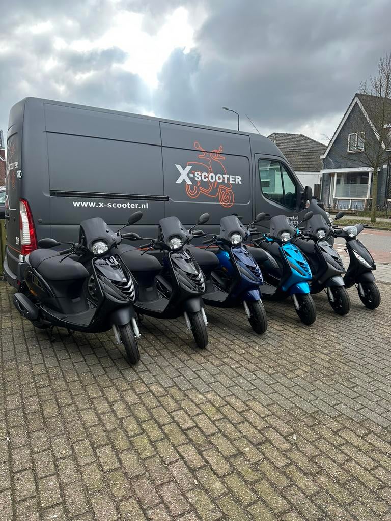 Piaggio Zip NIEUW ACTIE (45km/h) E5- Origineel- Full option, Fietsen en Brommers, Scooters | Piaggio, Nieuw, Zip, Maximaal 45 km/u