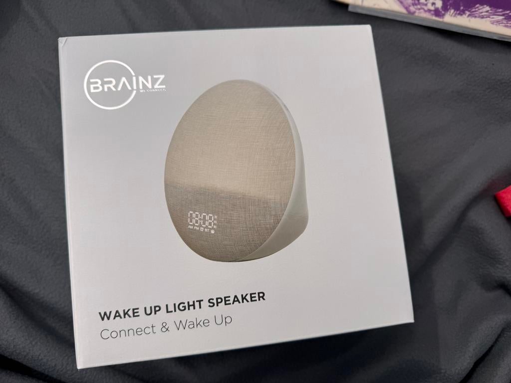 BRAINZ wake up light wekker speaker NIEUW, Ophalen of Verzenden, Zo goed als nieuw