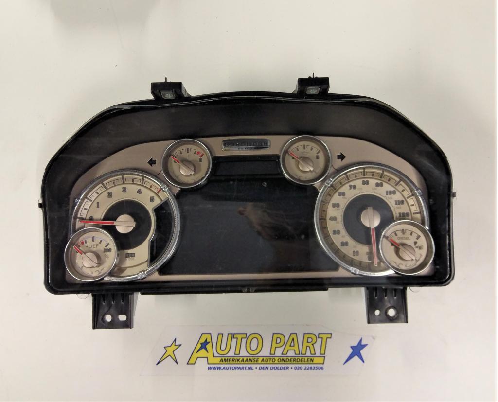 Dodge Ram Longhorn 3.0 diesel dashboard klok 2014, Auto-onderdelen, Gebruikt, PO Box 21-8004 | Auburn Hills, MI 48321-8004, Amerikaanse onderdelen