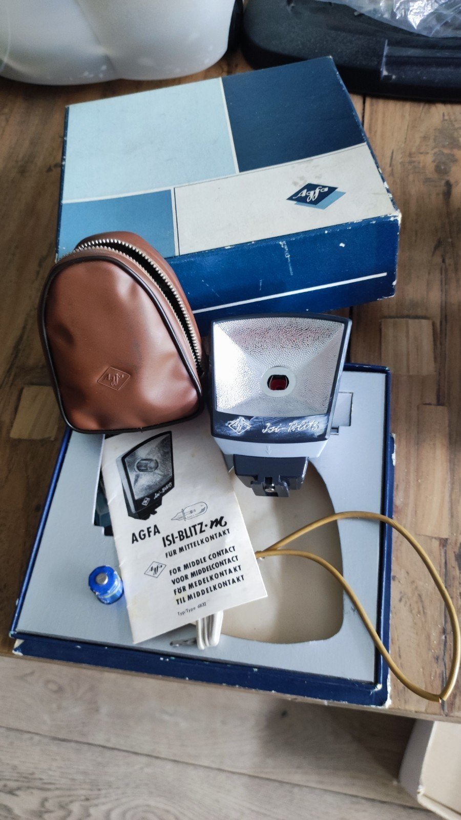 Agfa Isi-Blitz-m flitser met originele doos en tasje, Ophalen of Verzenden, Gebruikt, Overige merken