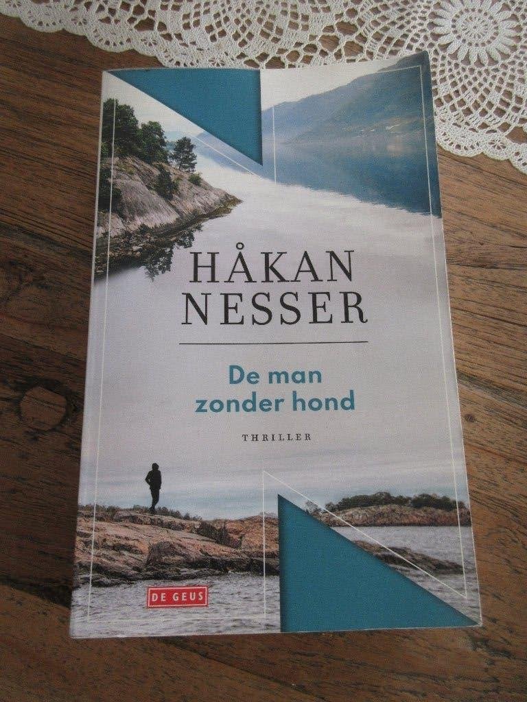 De man zonder hond. Hakan Nesser, Ophalen of Verzenden, Gelezen, Hakan Nesser