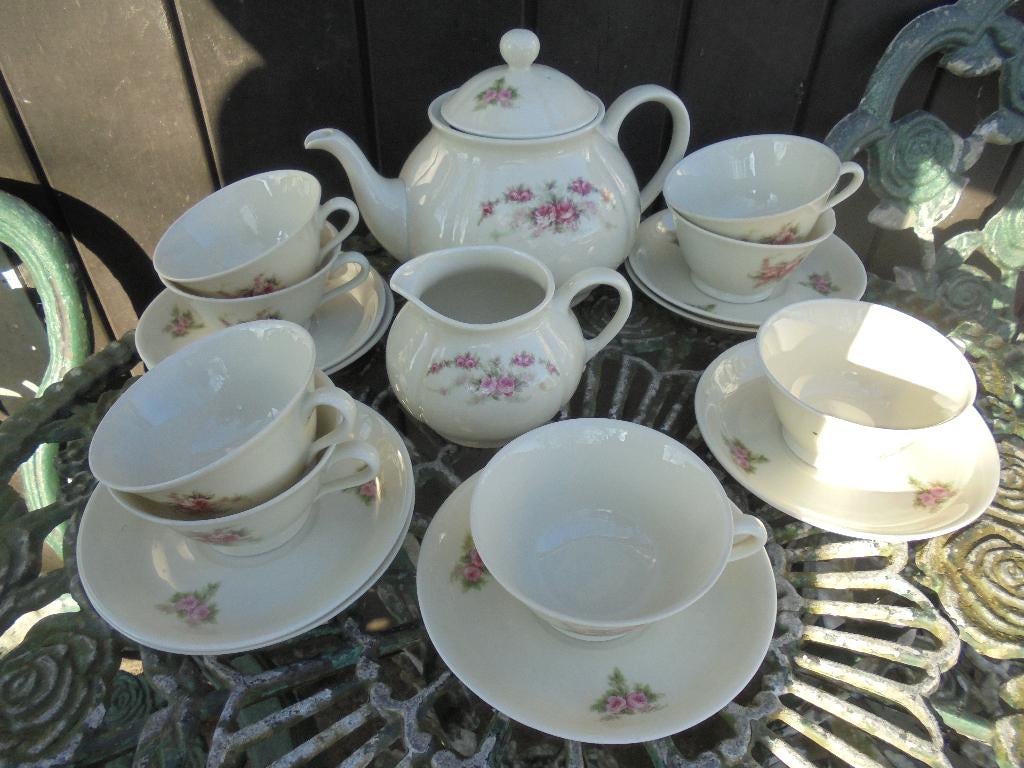 MOSA Theeservies met dubbele roze roosjes, Ophalen of Verzenden