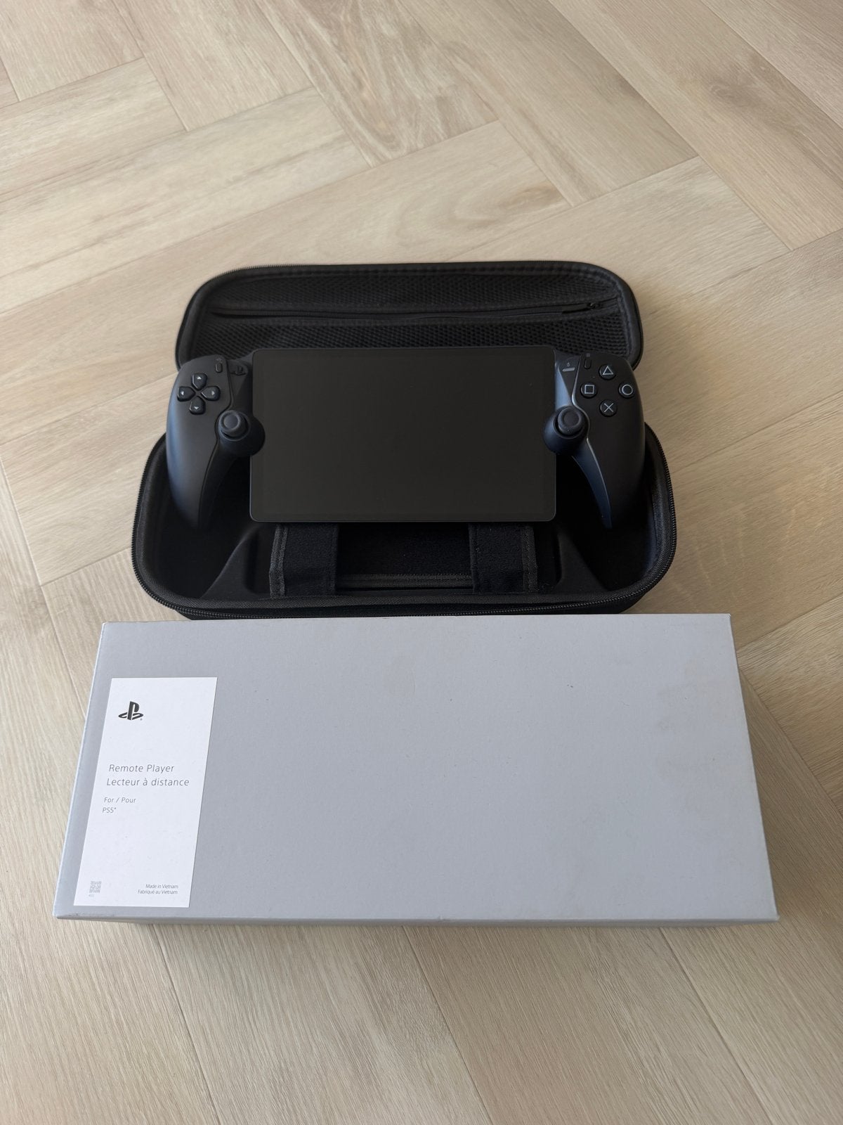 PlayStation Portal Remote Player met hoesje