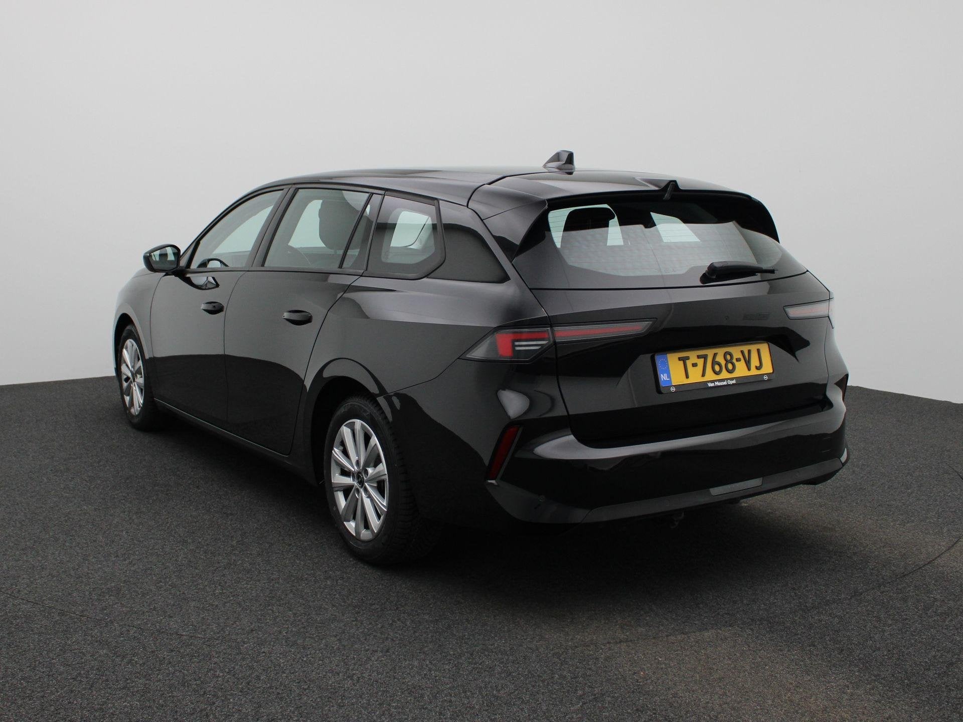 Opel Astra Sports Tourer 1.2 Level 2, Voorwielaandrijving, 12 maanden, Stof, Gebruikt