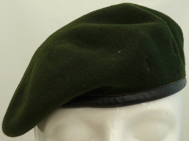 Baret Petrol, maat 58, Koninklijke Landmacht, vanaf 2000.(8), Ophalen of Verzenden, Landmacht, Nederland, Helm of Baret