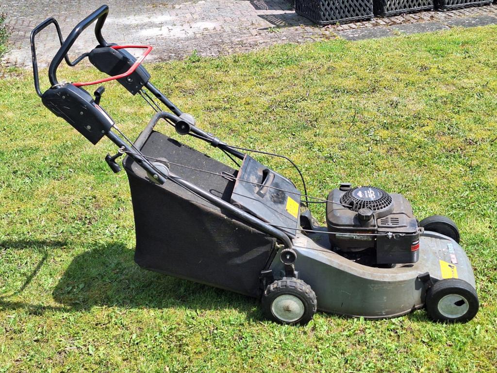 Robuuste Benzine Grasmaaier - Quorast MLM 550S, Cirkelmaaier, Gebruikt, Quorast, Ophalen of Verzenden