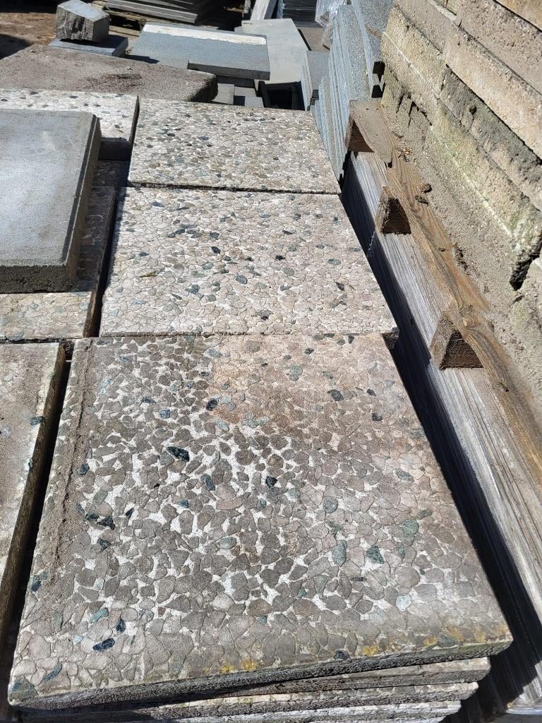 13.28m2 gebruikte betontegels 40x40x4cm met grindmotief, Tuin en Terras, Ophalen, Gebruikt, 10 m² of meer, Beton