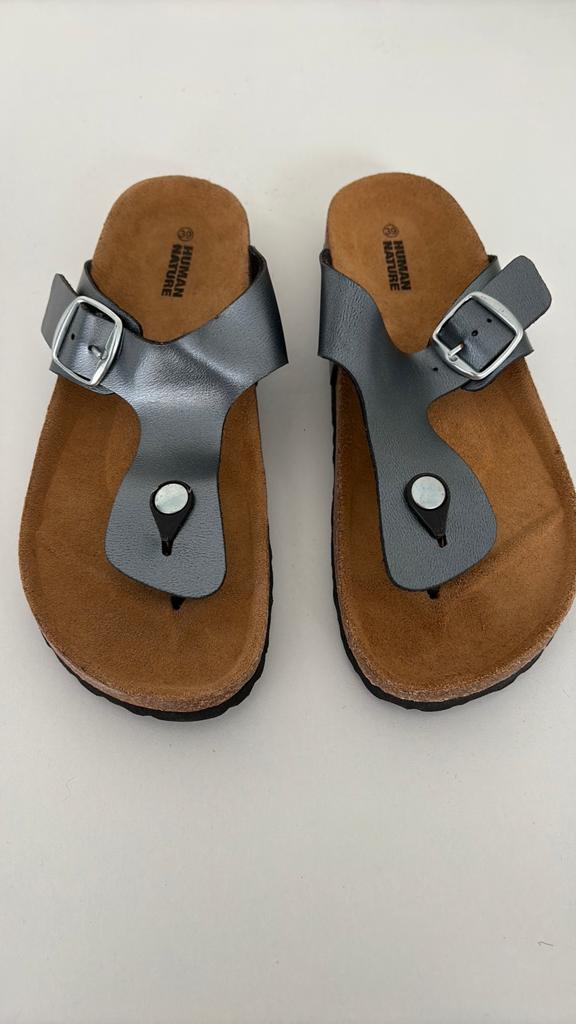 Human Nature slippers maat 39 - Zo goed als nieuw, Slippers, Nieuw, Ophalen of Verzenden, Grijs