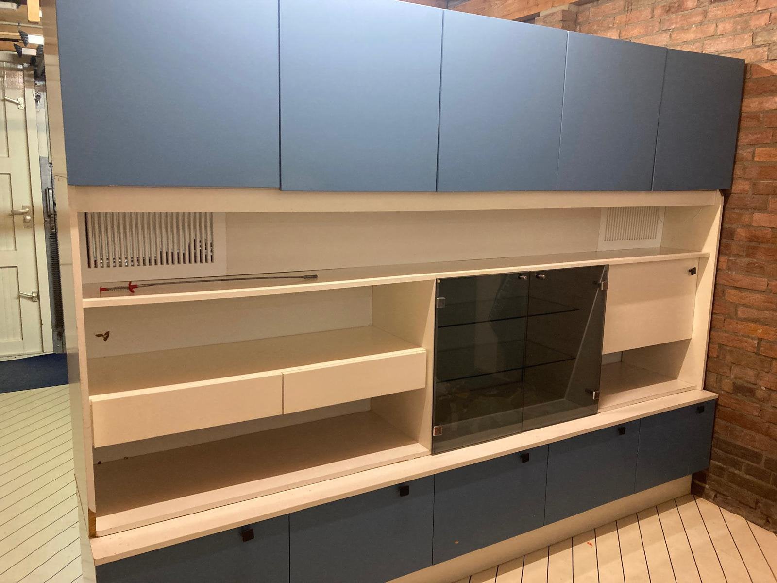 GRATIS grote kast met veel opbergruimte (3 lengtedelen), Ophalen, 250 tot 300 cm, Gebruikt, Met deur(en)