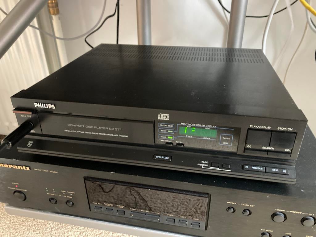 Philips CD371 (met TDA1541 dac!) plus SBC483 hoofdtelefoon, Audio, Tv en Foto, Cd-spelers, Gebruikt, Philips, Ophalen
