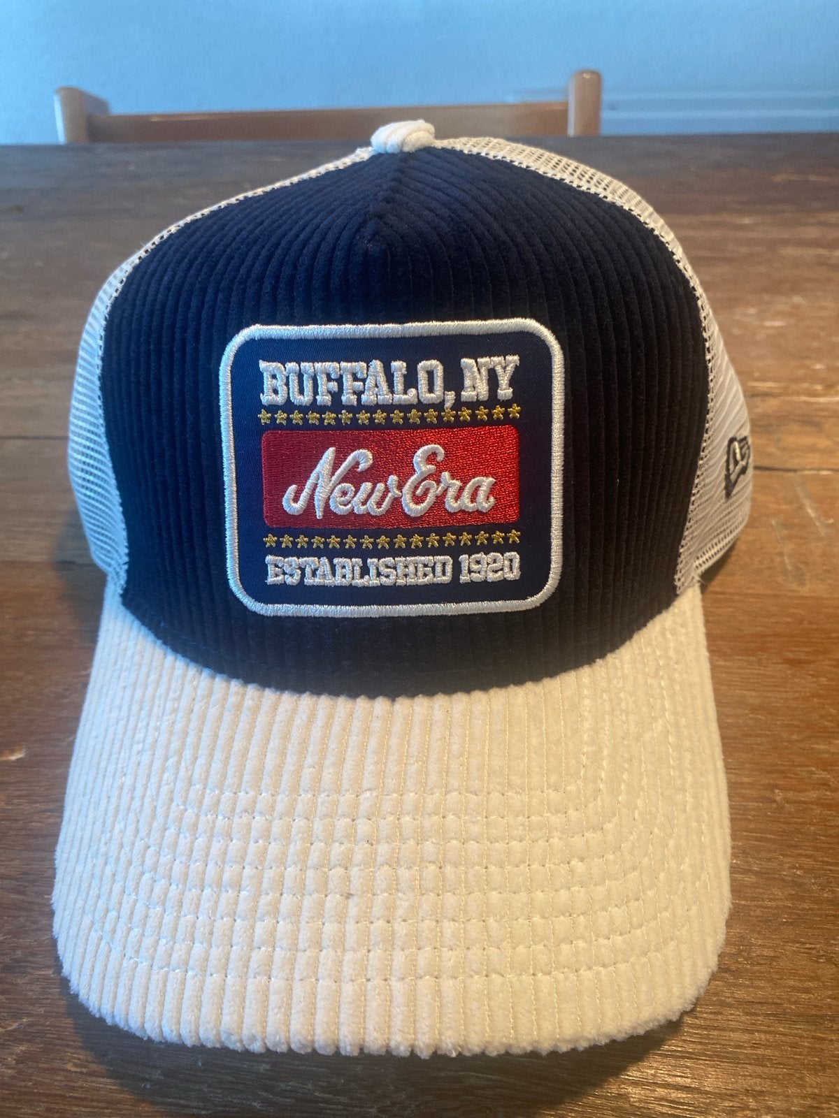 New Era Buffalo NY Trucker Cap - Nieuw met labels, Kleding | Heren, Hoeden en Petten, Ophalen of Verzenden, Nieuw, One size fits all