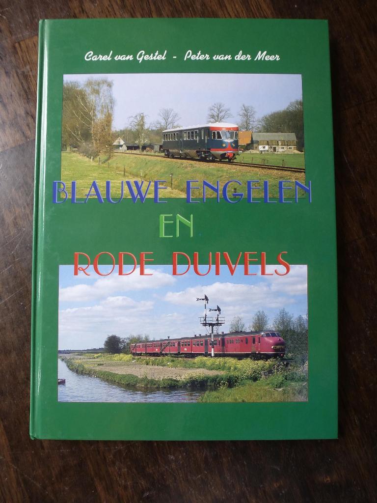 Boek Blauwe engelen en Rode duivels, Ophalen of Verzenden, Nieuw, Trein, Boek of Tijdschrift