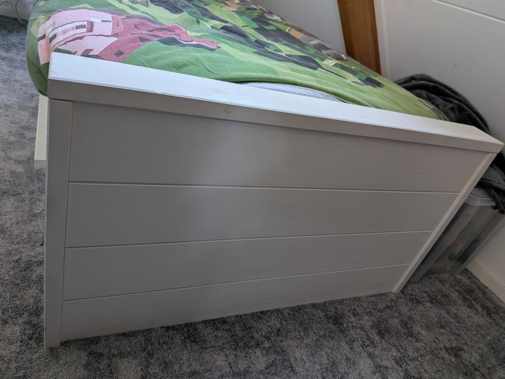 Woood eenpersoonsbed, bed Dennis zonder lade - Wit hout, Huis en Inrichting, Slaapkamer | Bedden, Gebruikt, Eenpersoons, 90 cm