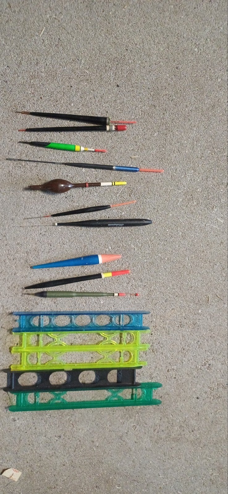 Set van diverse dobbers en lijnwinders, Ophalen, Gebruikt, Dobber of Lood