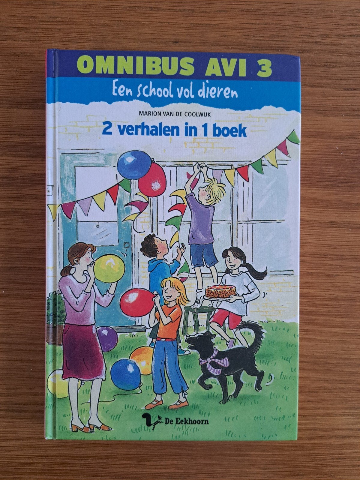 Z.g.a.n. Omnibus AVI 3 EEN SCHOOL VOL DIEREN, Ophalen of Verzenden, Zo goed als nieuw, Marion van de Coolwijk