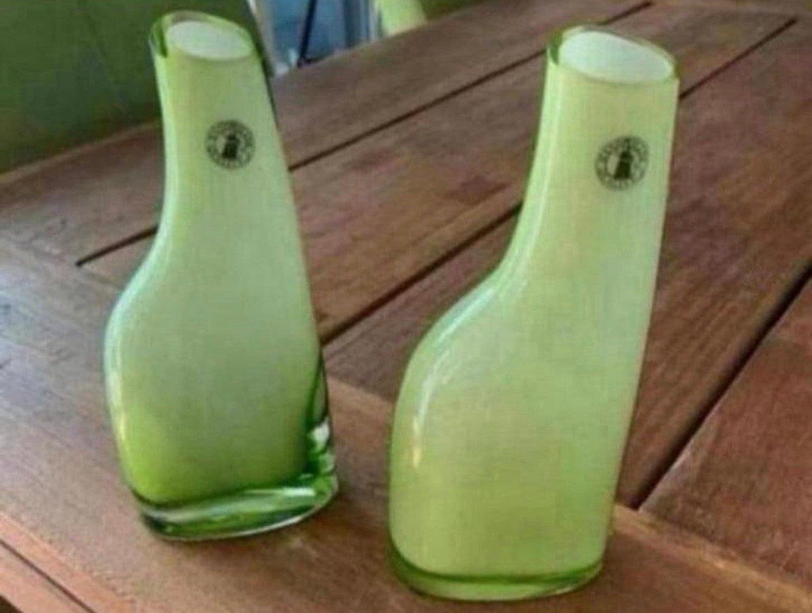 Design vaas OKKSO in Mintgroen. IKEA . NIEUW, Ophalen of Verzenden, Zo goed als nieuw, Handgemaakt, Groen