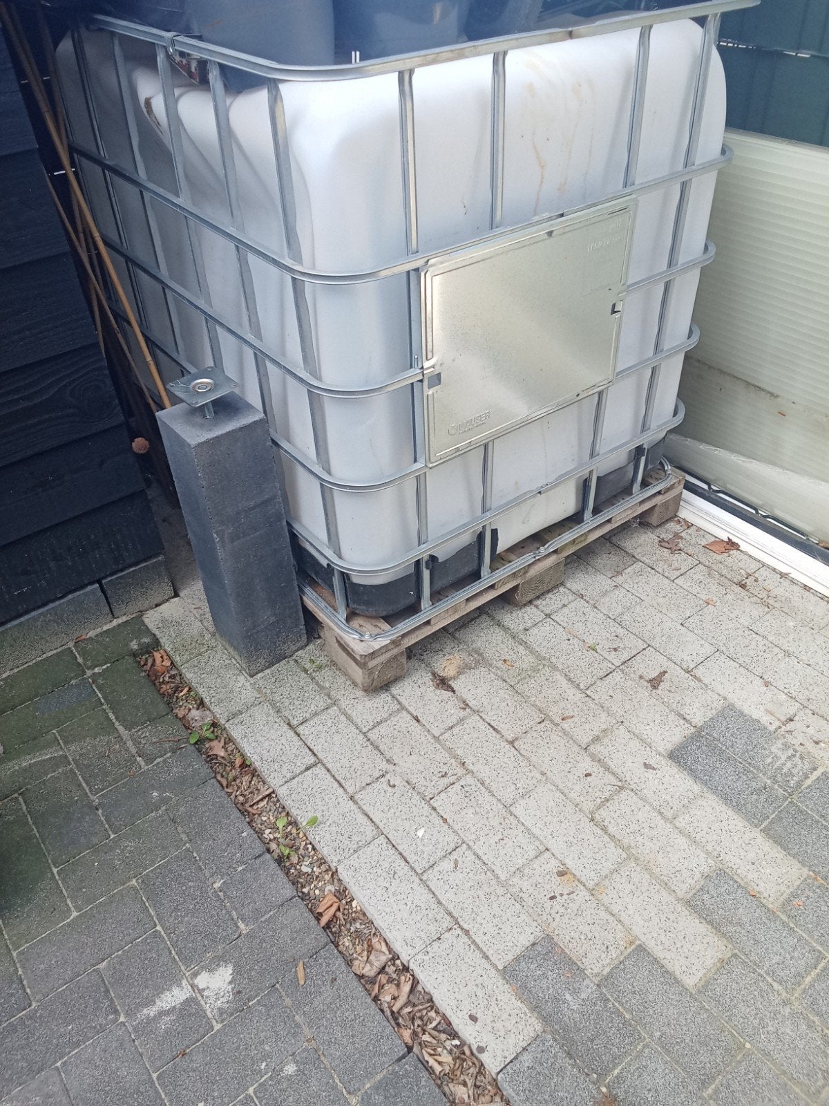 IBC container 1000 liter - Zo goed als nieuw, 150 liter of meer, Ophalen, Zo goed als nieuw, Kunststof