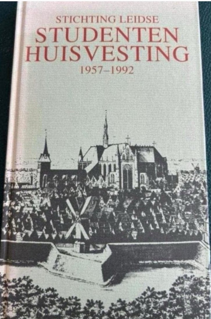 Stichting Leidse Studenten Huisvesting 1957-1992, Boeken, Ophalen of Verzenden, Zo goed als nieuw