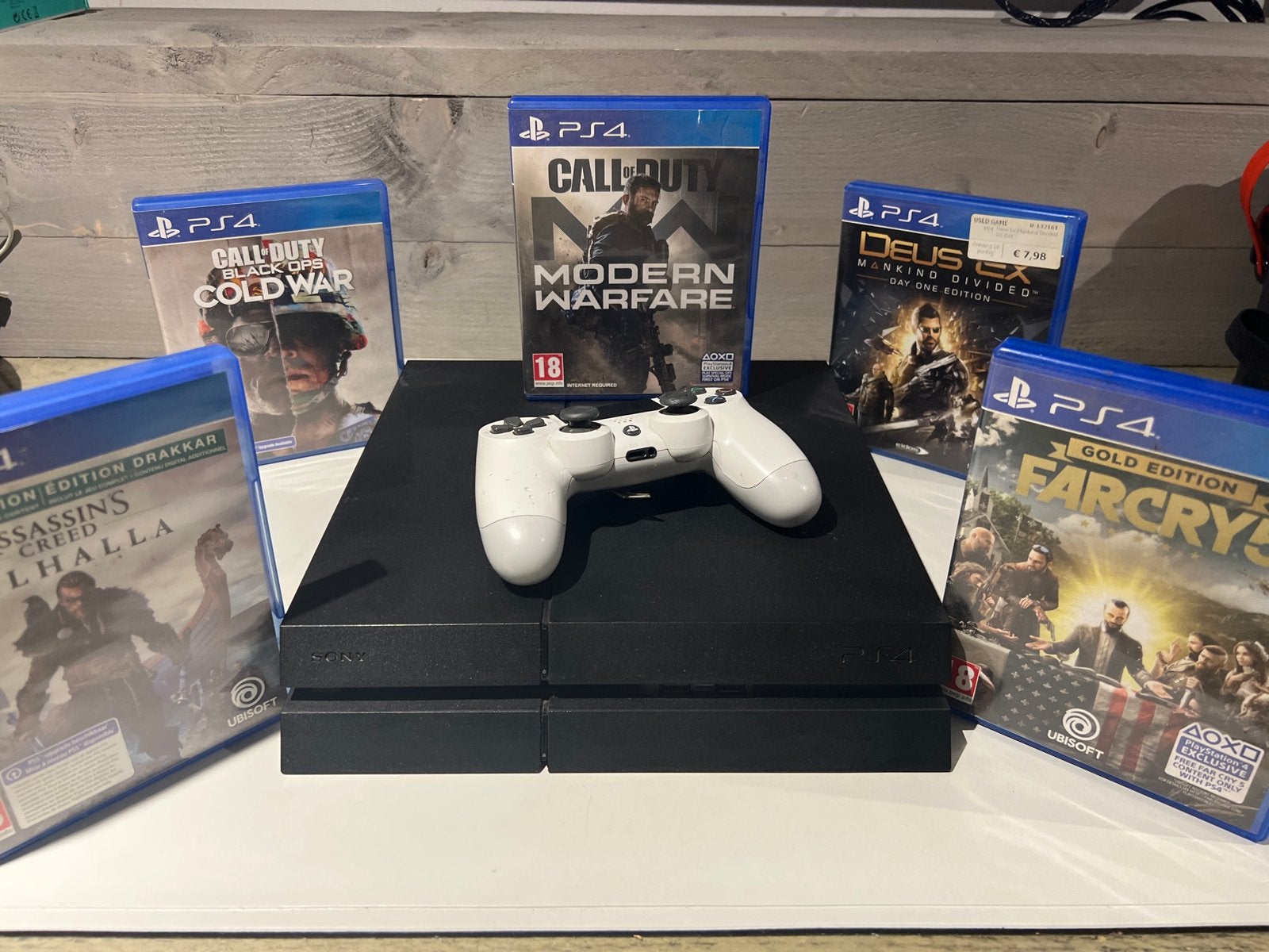 PlayStation 4 (PS4) met 1TB opslag en 1 controller + games, N, Ophalen of Verzenden, N, N