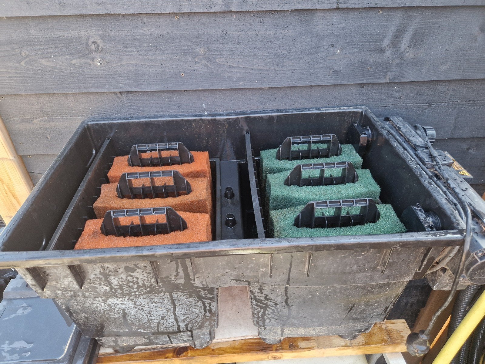 quarantaine bak met pomp en filter., Ophalen, Vijverfilter