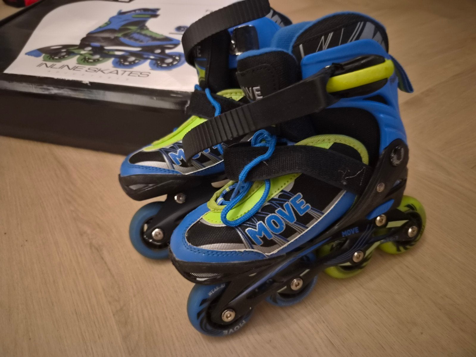 Verstelbare Move Inline Skates - Maat 30-33, Ophalen of Verzenden, Verstelbaar, Zo goed als nieuw, Kinderen