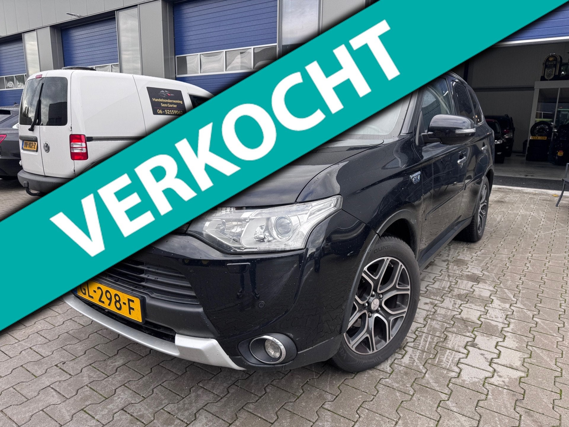Mitsubishi Outlander 2.0 PHEV Pure LPG|leder|handel-export!, Auto's, 1998 cc, 4 cilinders, Zwart, Vierwielaandrijving
