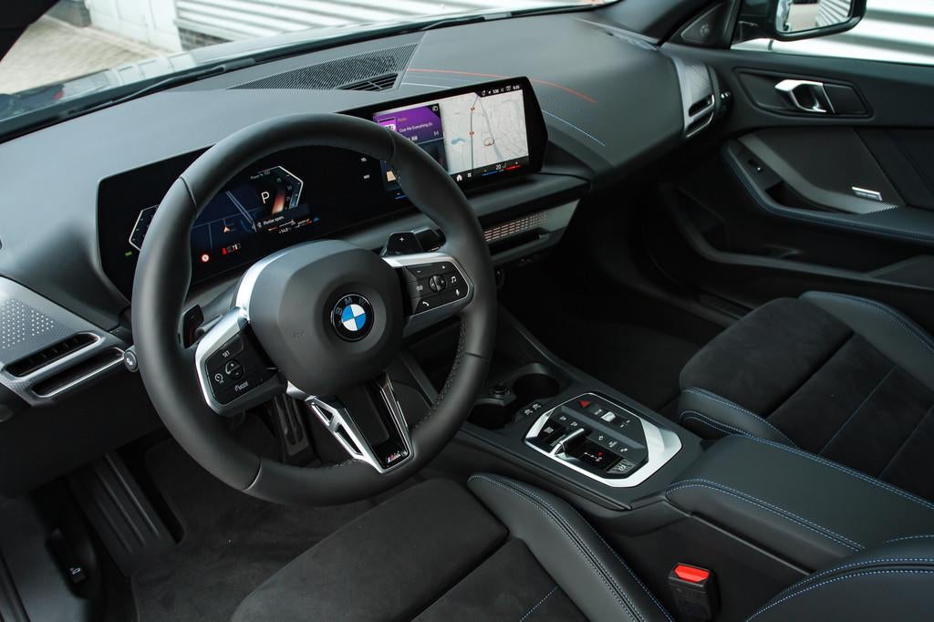 BMW 2 Serie Gran Coupé 220 M Sport Automaat / Trekhaak / Sp, 156 pk, Met garantie (alle), Zwart, Origineel Nederlands