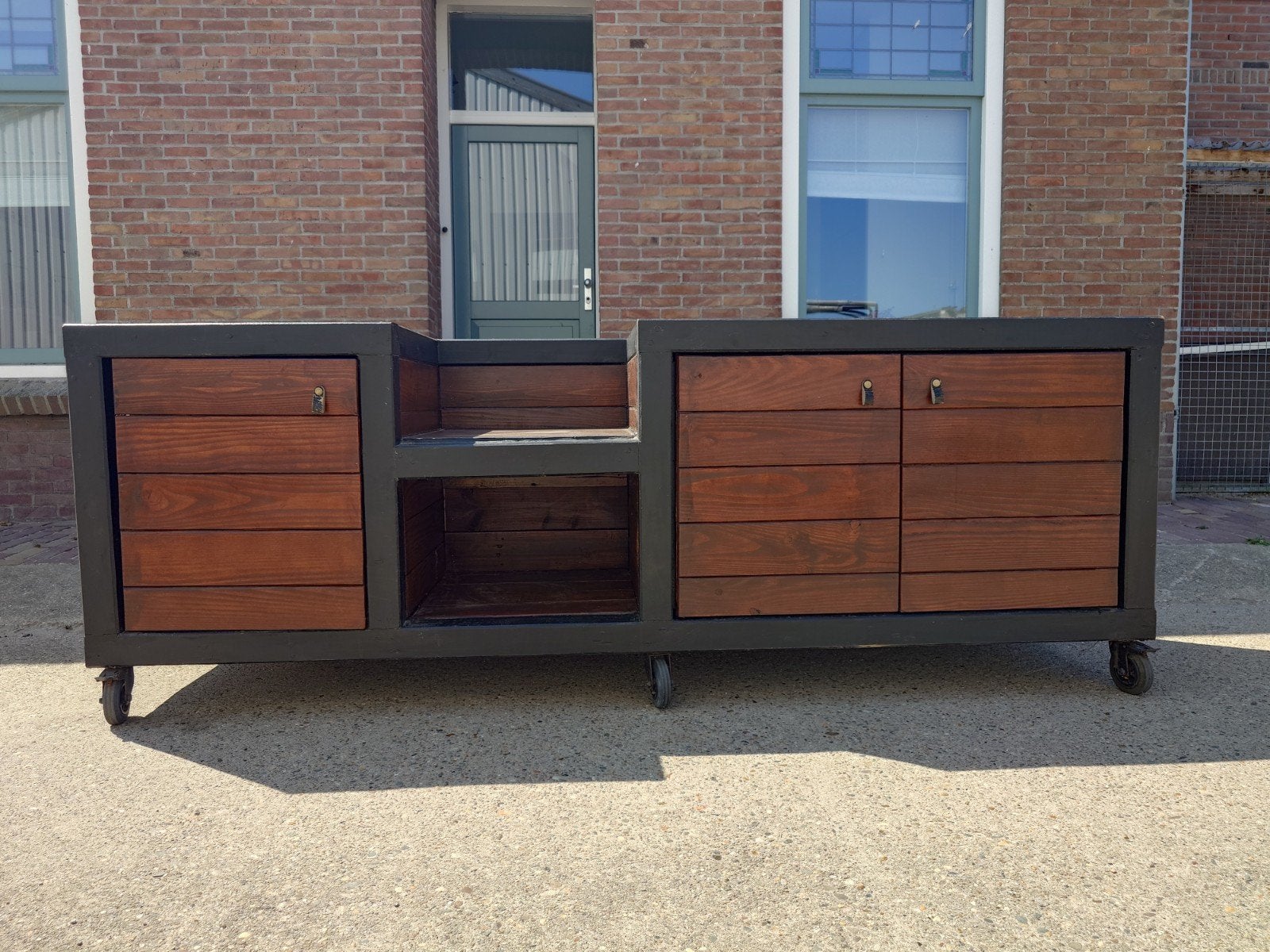 Buitenkeuken op wielen - Robuust en veelzijdig, Tuin en Terras, Buitenkeukens, Ophalen, Gebruikt