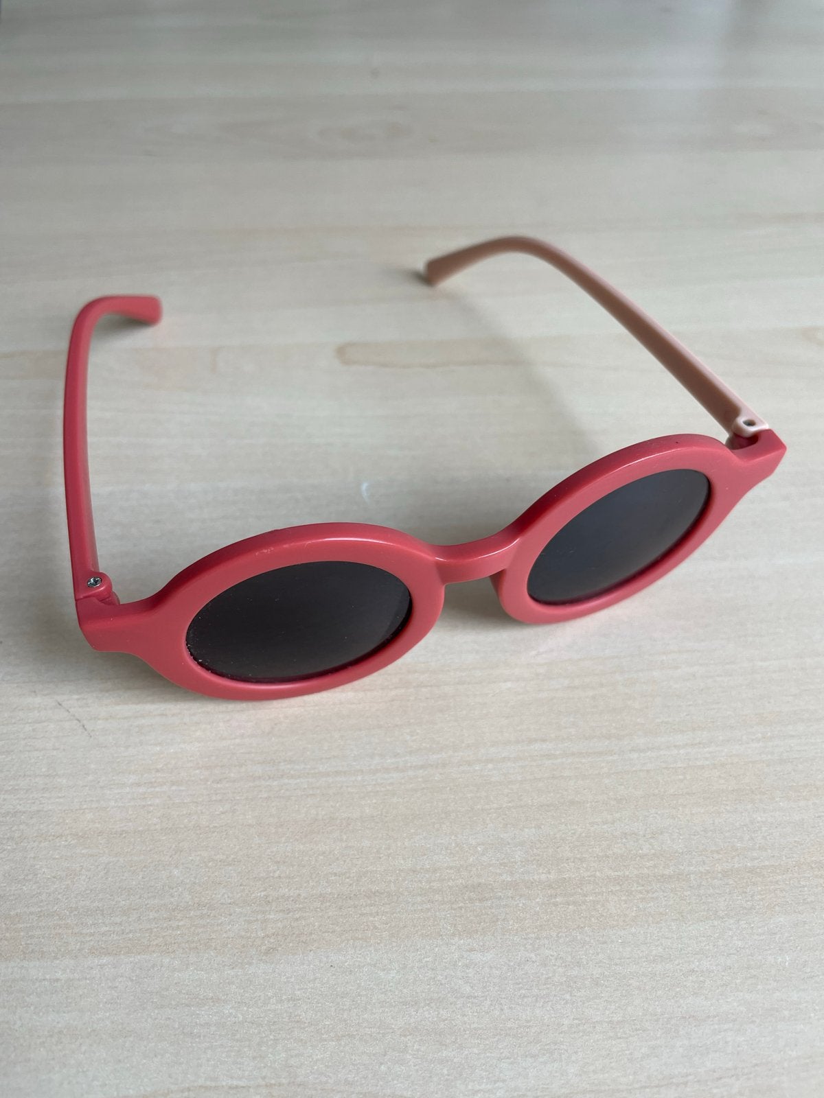 Roze zonnebril voor kinderen, Sieraden, Tassen en Uiterlijk, Zonnebrillen en Brillen | Dames, Overige merken, Gebruikt, Zonnebril