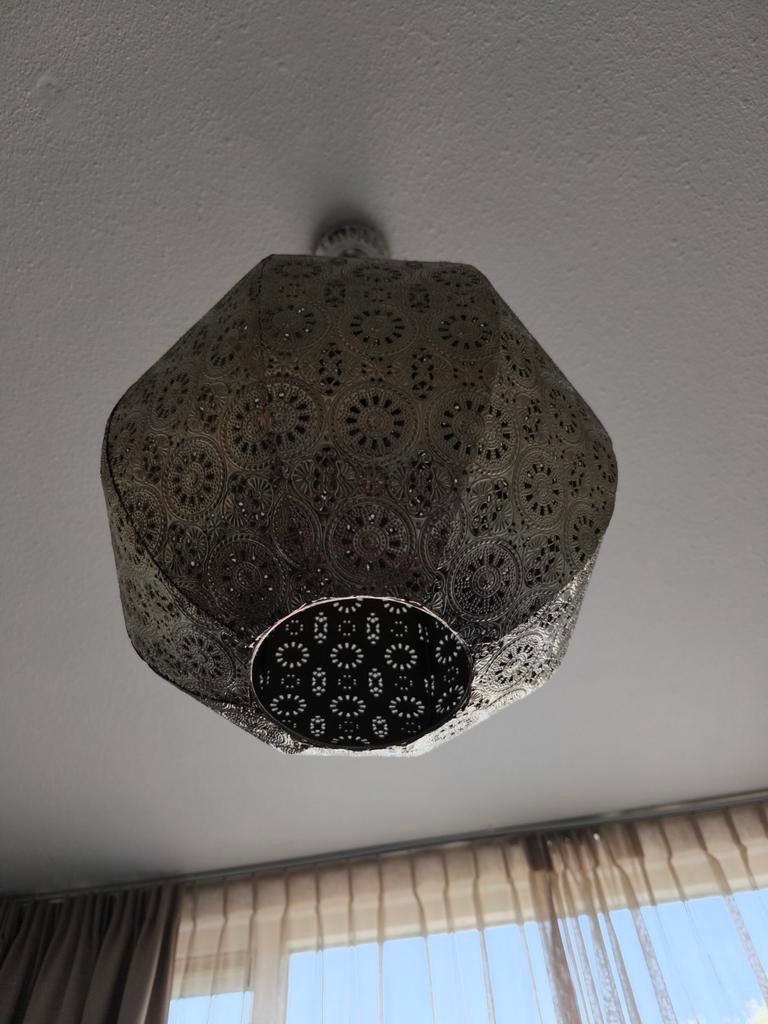 Sfeervolle Arabische hanglamp met patroonprojectie, Huis en Inrichting, Lampen | Hanglampen, Gebruikt, Ophalen of Verzenden, Metaal